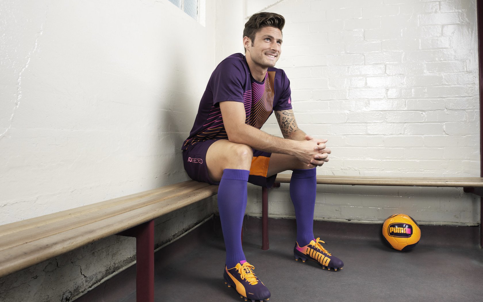 青少年篮球扶贫行动在偏远地区全面铺开，普及体育教育，青少年篮球训练项目